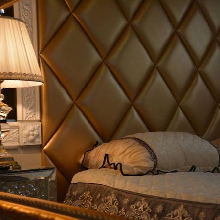 Le Petit Versailles 弗农 外观 照片